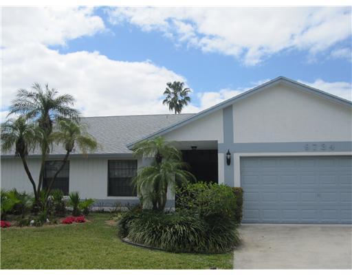 9734 Ct Of The Oranges Boca Raton, FL 33434 - Photo 1 of 14 Primary Photo