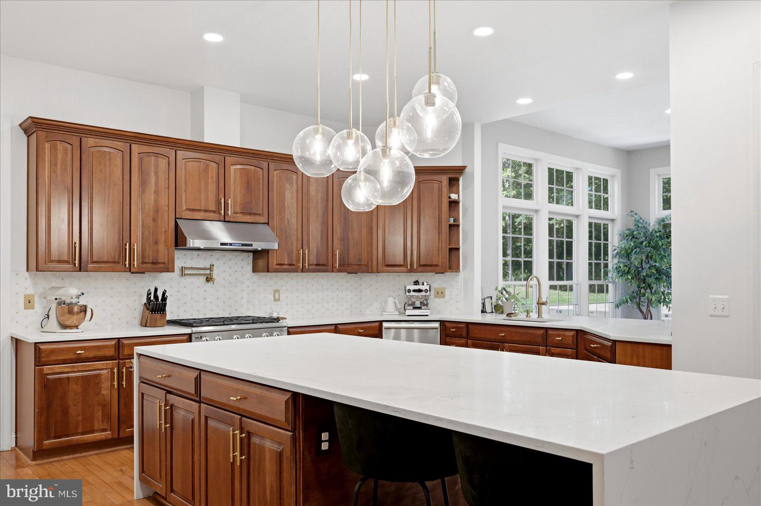 42886 Iron Bit Place Chantilly, VA 20152 - Photo 9 of 60