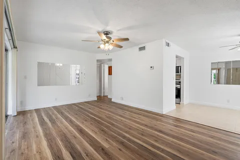 $165,000 | 12416 Alternate A1a Palm Beach Gardens, Unit P7, Palm Beach Gardens, FL 33410