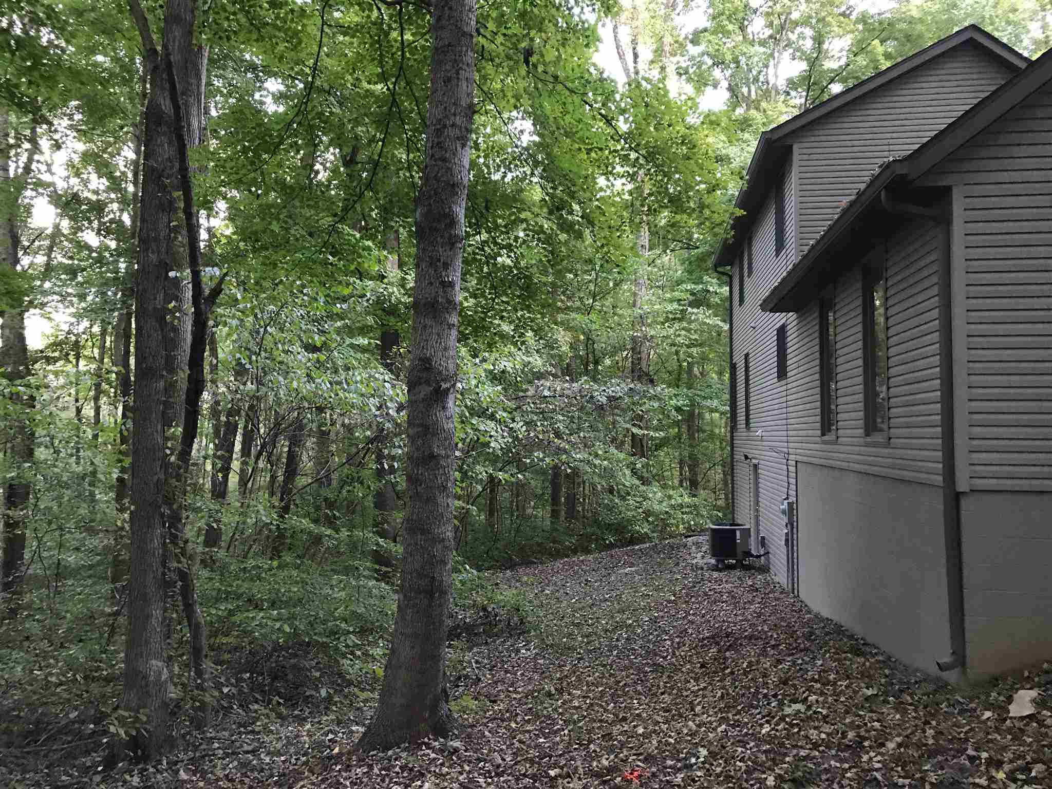3653 West Cockrell Road Bloomington, IN 47403 - Photo 9 of 27 Gallery Image 9