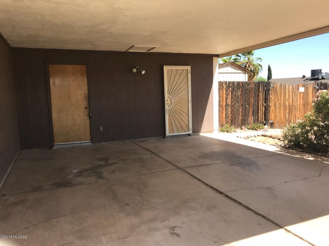7900 North Oldfather Road Tucson, AZ 85741 - Photo 6 of 40