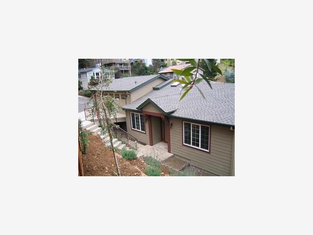 207 Del Monte Road El Granada, CA 94019 - Photo 1 of 8 Gallery Image 1