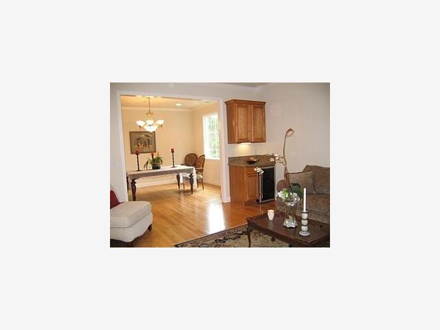 207 Del Monte Road El Granada, CA 94019 - Photo 3 of 8 Gallery Image 3