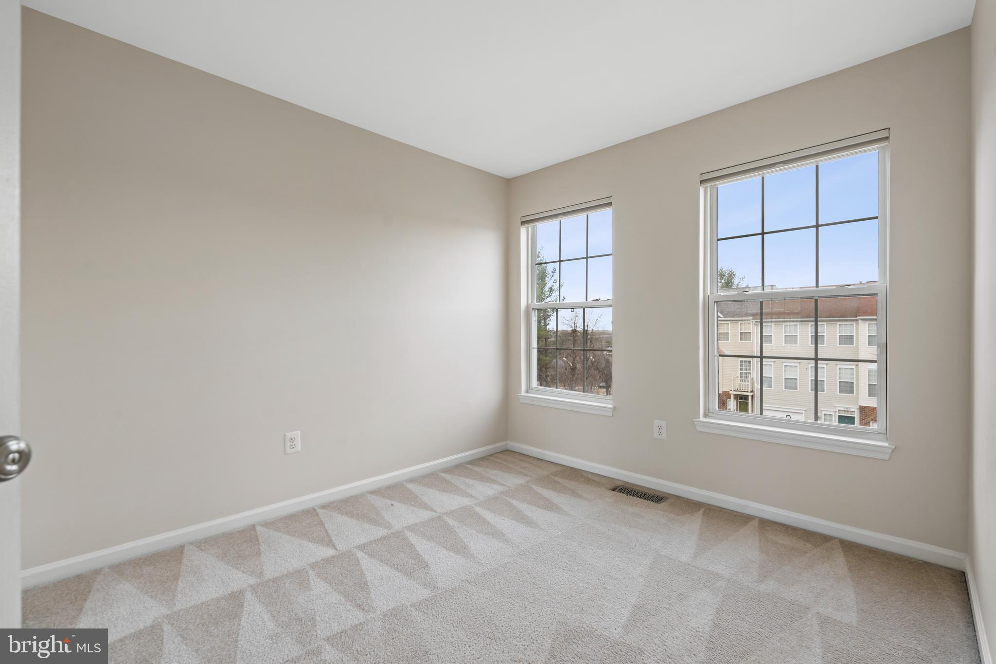 14859 Bolton Road Centreville, VA 20121 - Photo 12 of 21 Gallery Image 12
