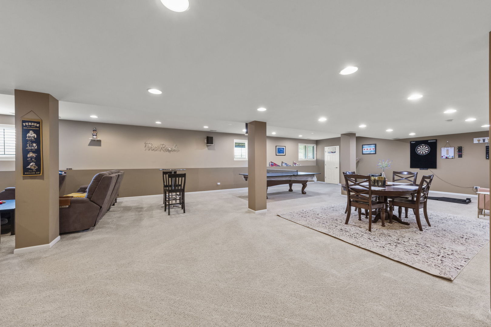 11625 Heritage Meadows Drive Plainfield, IL 60585 - Photo 23 of 40 a view of a dining room with furniture