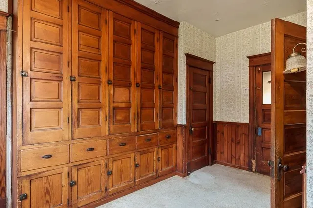 $179,900 | 202 East Chicago Avenue, Davis Junction, IL 61020