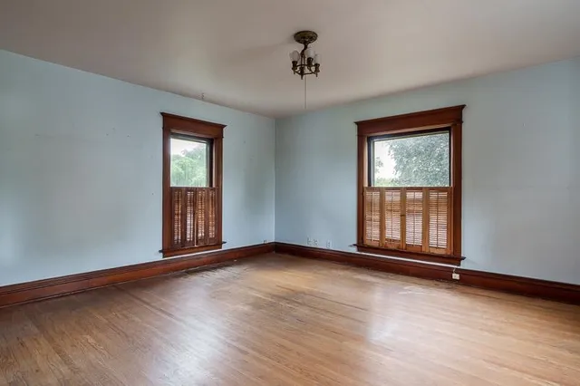 $179,900 | 202 East Chicago Avenue, Davis Junction, IL 61020