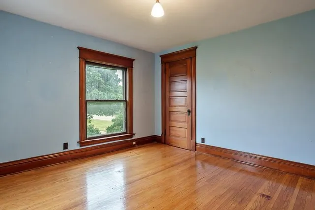 $179,900 | 202 East Chicago Avenue, Davis Junction, IL 61020