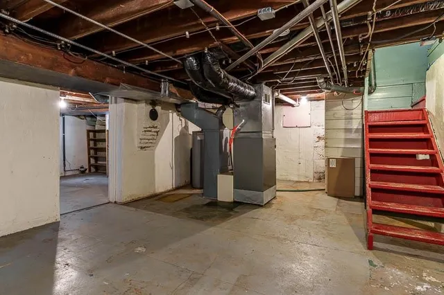 $179,900 | 202 East Chicago Avenue, Davis Junction, IL 61020