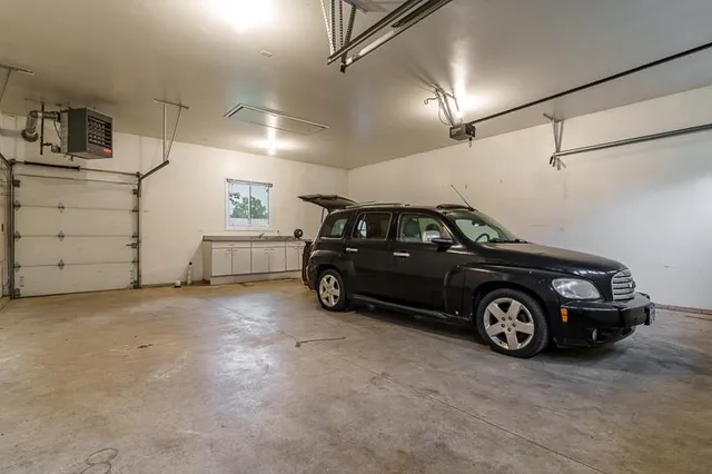 $179,900 | 202 East Chicago Avenue, Davis Junction, IL 61020