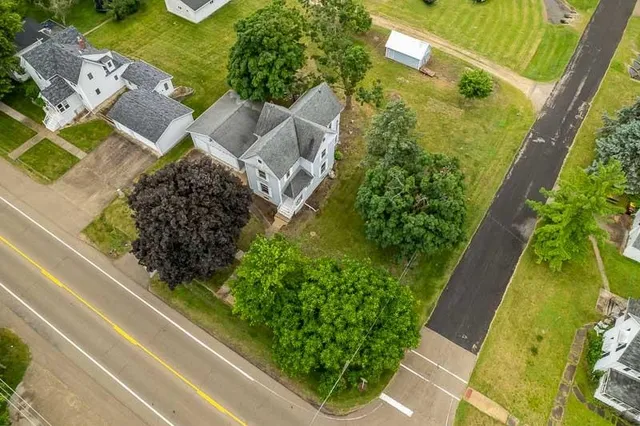 $179,900 | 202 East Chicago Avenue, Davis Junction, IL 61020