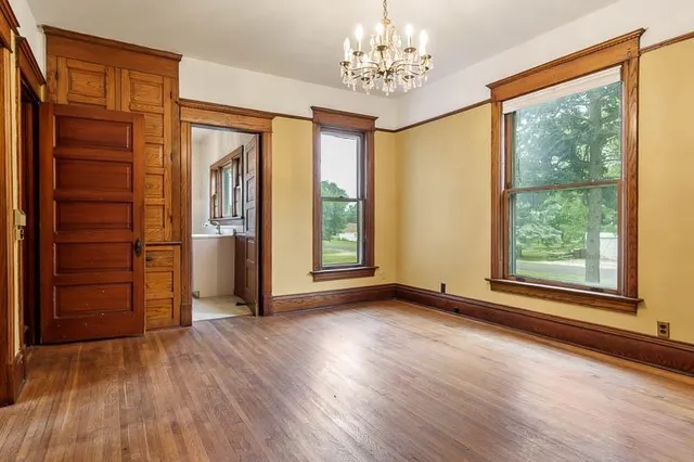 $179,900 | 202 East Chicago Avenue, Davis Junction, IL 61020