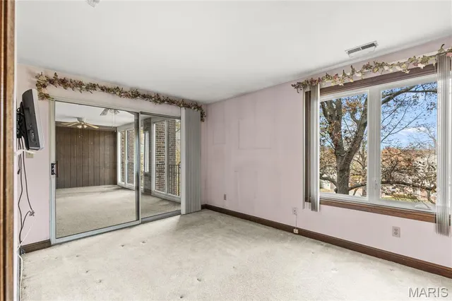 $330,000 | 14316 East Conway Meadows Court, Unit 202, Chesterfield, MO 63017