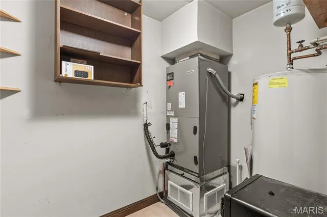 $330,000 | 14316 East Conway Meadows Court, Unit 202, Chesterfield, MO 63017