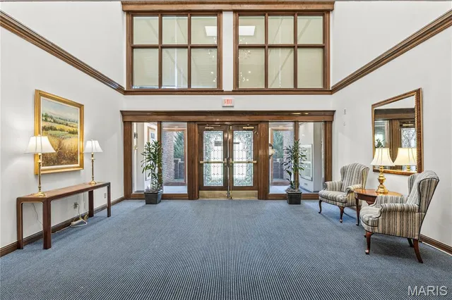 $330,000 | 14316 East Conway Meadows Court, Unit 202, Chesterfield, MO 63017