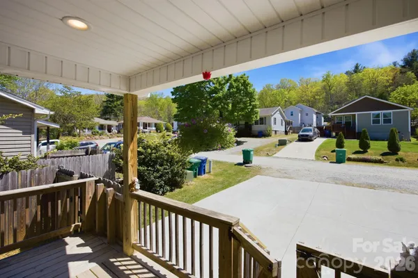 $365,000 | 9 Half Moon Drive, Swannanoa, NC 28778