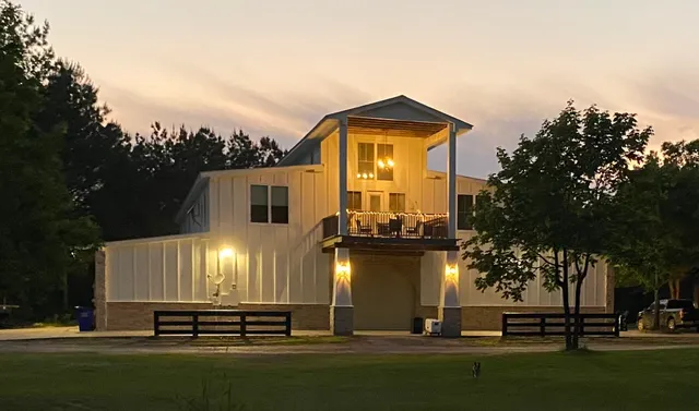 $2,300,000 | 719 Turkey Creek Drive, Livingston, TX 77351