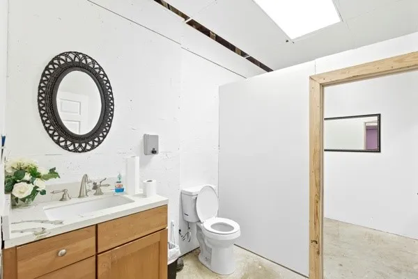 $2,300,000 | 719 Turkey Creek Drive, Livingston, TX 77351