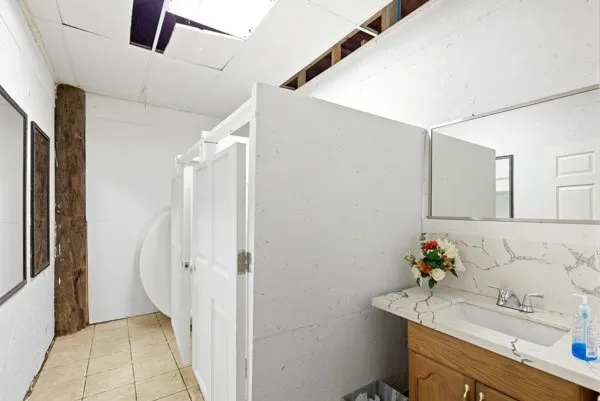 $2,300,000 | 719 Turkey Creek Drive, Livingston, TX 77351