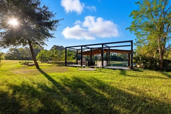 $2,300,000 | 719 Turkey Creek Drive, Livingston, TX 77351