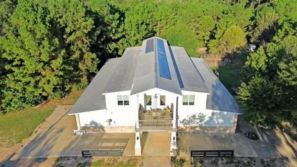 $2,300,000 | 719 Turkey Creek Drive, Livingston, TX 77351