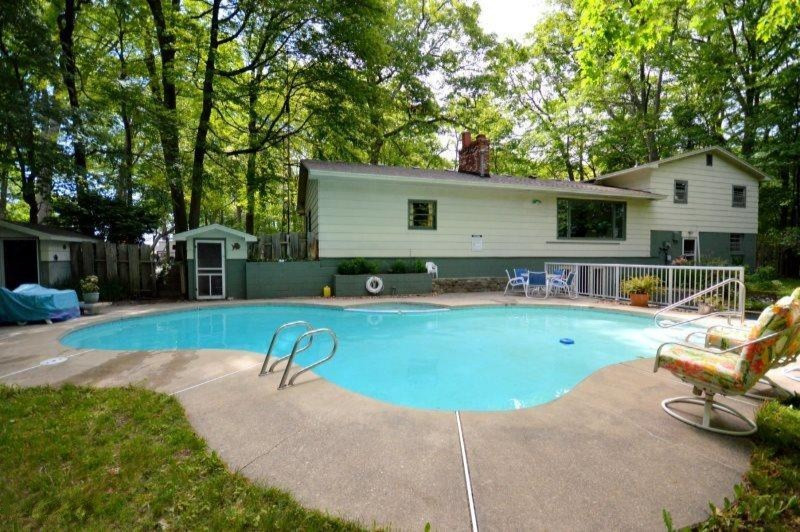 6375 Indian Point Road Montague, MI 49437 - Photo 3 of 44 1