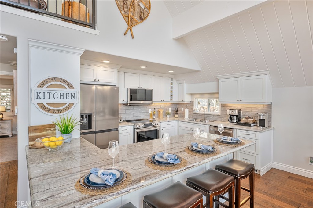 27550 North Bay Road Lake Arrowhead, CA 92352 - Photo 16 of 53