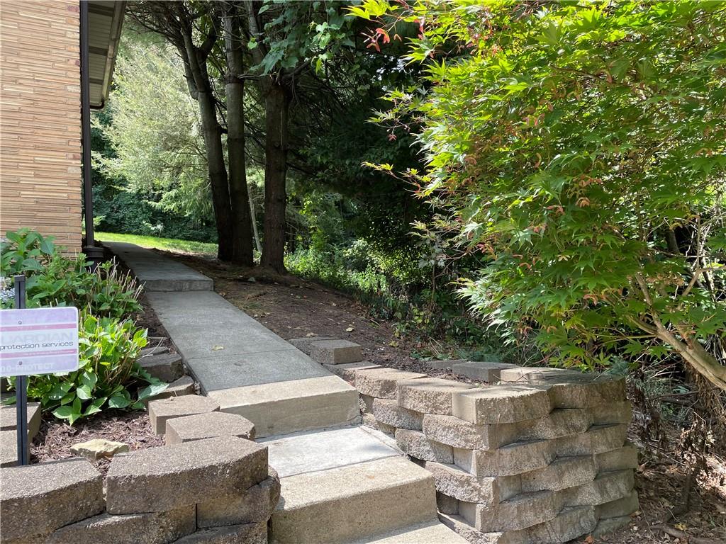 106 Reed Drive Pittsburgh, PA 15205 - Photo 22 of 25 Gallery Image 22
