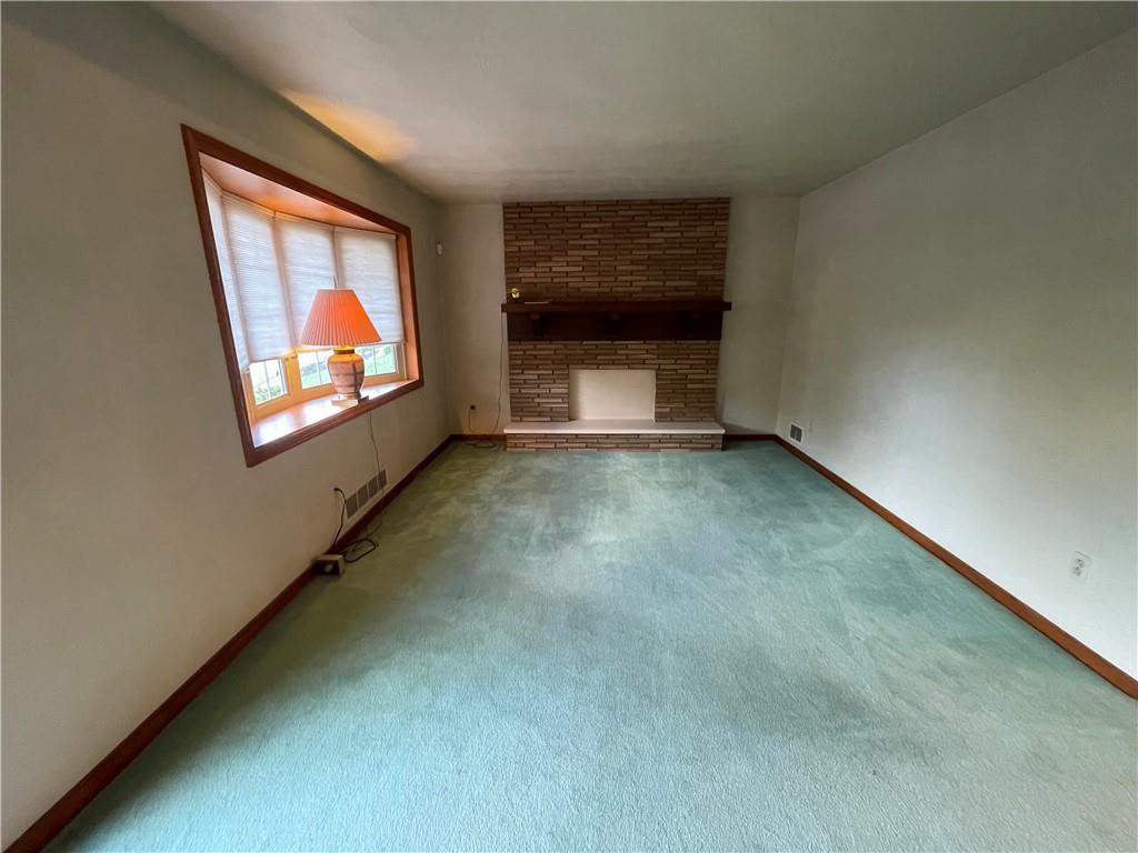 106 Reed Drive Pittsburgh, PA 15205 - Photo 4 of 25 Gallery Image 4