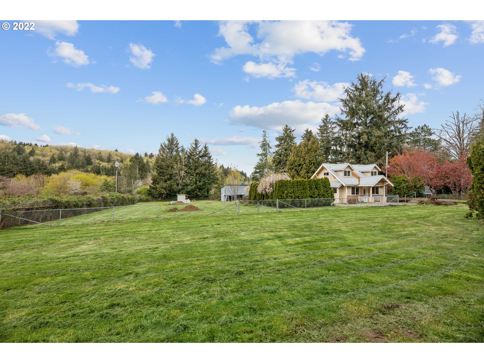 5515 Southeast Jenne Road Portland, OR 97236 - Photo 15 of 18