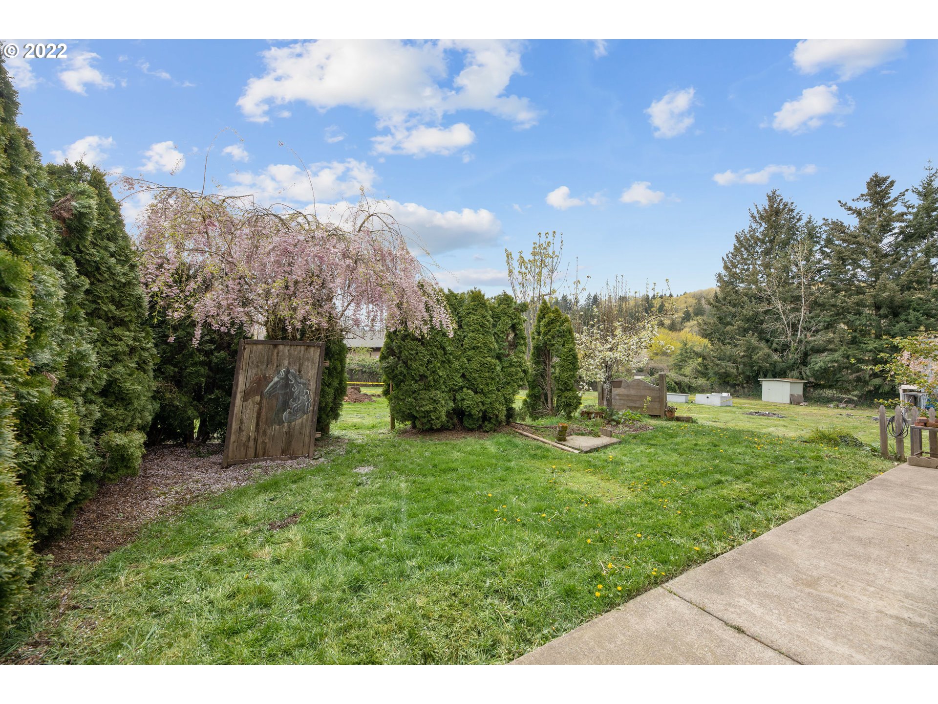5515 Southeast Jenne Road Portland, OR 97236 - Photo 16 of 18