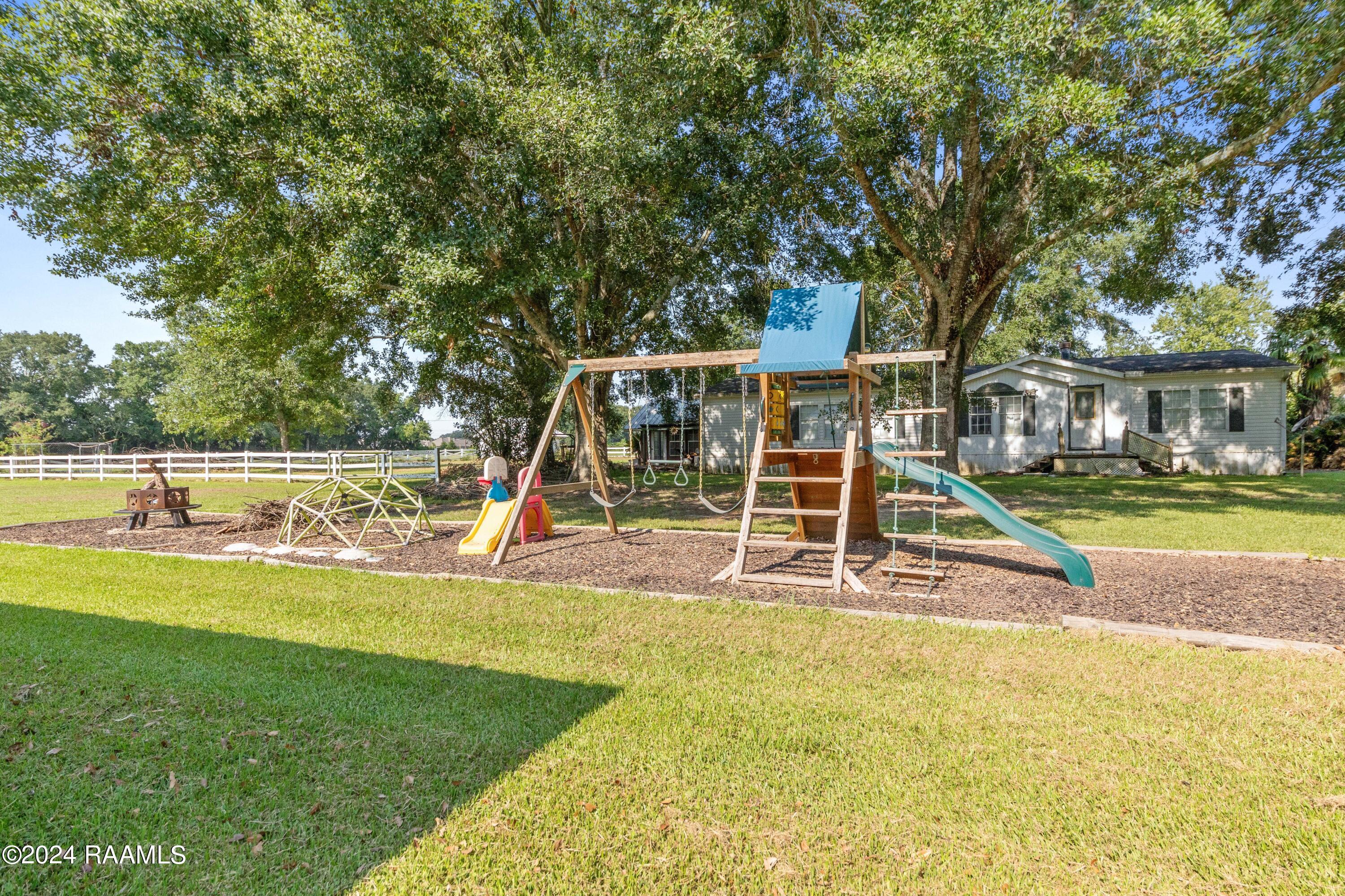 119 Pellerin Road Lafayette, LA 70506 - Photo 29 of 30 Gallery Image 29
