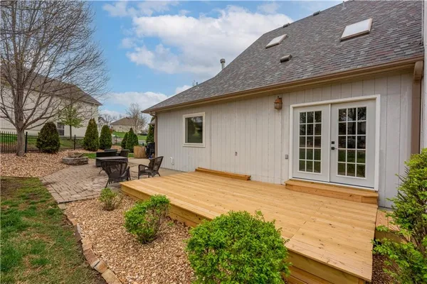 $415,000 | 110 Deerfield Drive, Warrensburg, MO 64093