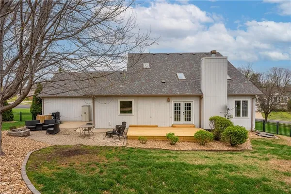 $415,000 | 110 Deerfield Drive, Warrensburg, MO 64093