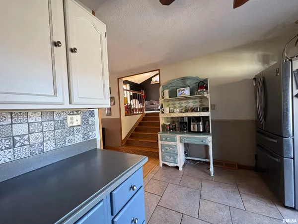 $179,900 | 1014 Pioneer Drive, Jacksonville, IL 62650