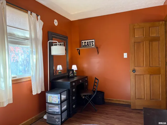 $184,900 | 1014 Pioneer Drive, Jacksonville, IL 62650