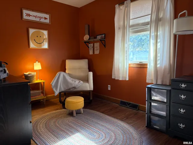 $184,900 | 1014 Pioneer Drive, Jacksonville, IL 62650