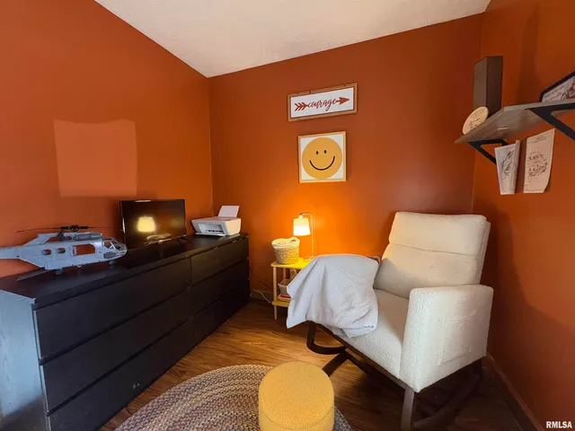 $189,900 | 1014 Pioneer Drive, Jacksonville, IL 62650