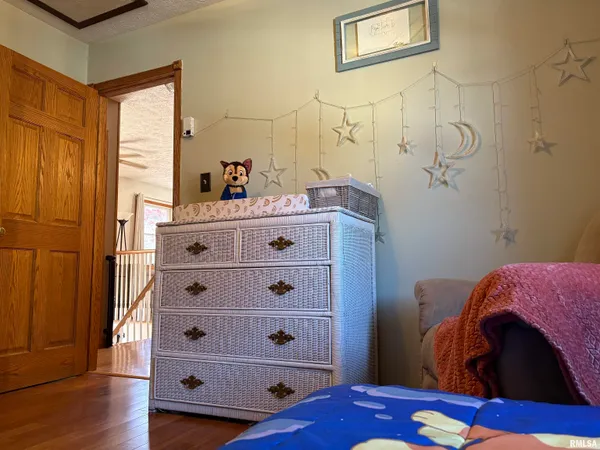 $179,900 | 1014 Pioneer Drive, Jacksonville, IL 62650