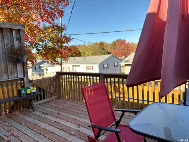 $184,900 | 1014 Pioneer Drive, Jacksonville, IL 62650