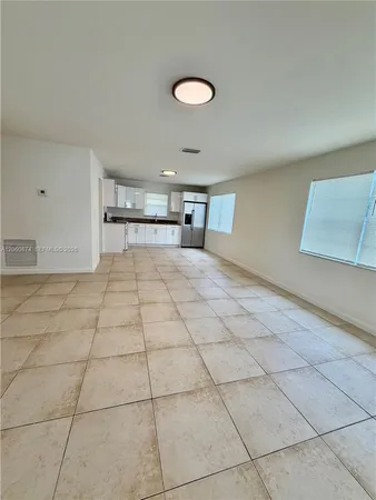 $2,950 | 4073 Southwest 52nd Street, Unit 12, Dania Beach, FL 33314
