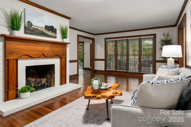 $1,000,000 | 110 Amanda Drive, Matthews, NC 28104