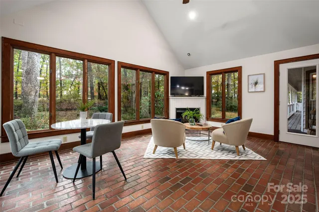 $1,000,000 | 110 Amanda Drive, Matthews, NC 28104