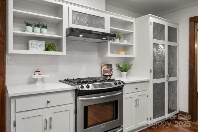 $1,000,000 | 110 Amanda Drive, Matthews, NC 28104