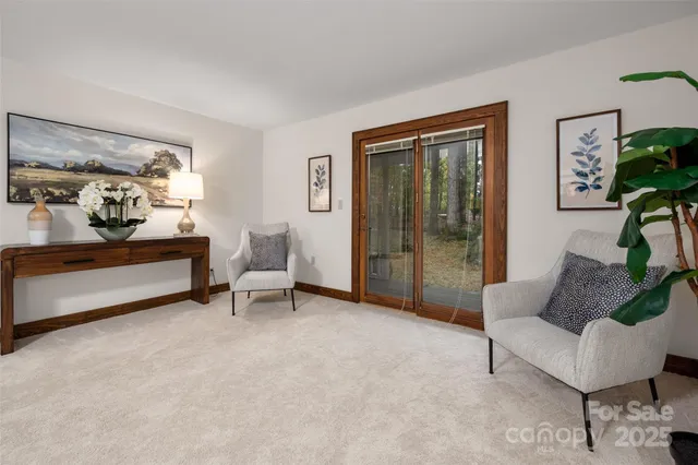 $1,000,000 | 110 Amanda Drive, Matthews, NC 28104