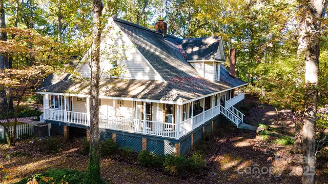 $1,000,000 | 110 Amanda Drive, Matthews, NC 28104