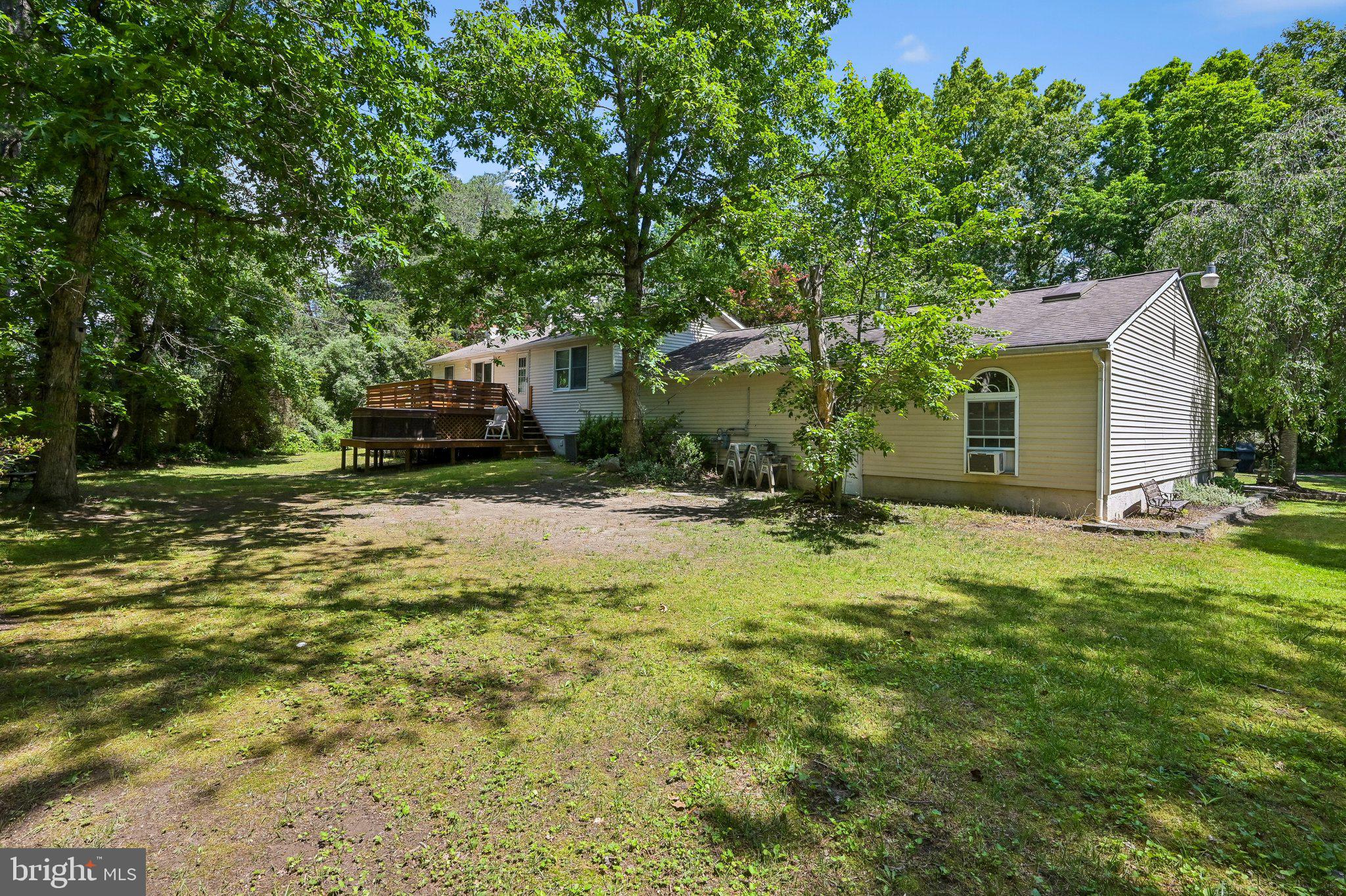 27 Fripps Road Sicklerville, NJ 08081 - Photo 5 of 26 Exterior rear yard
