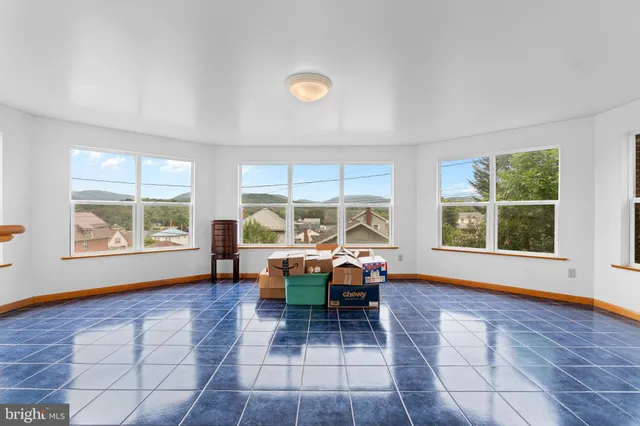 $325,000 | 5418 5th Avenue, Altoona, PA 16602