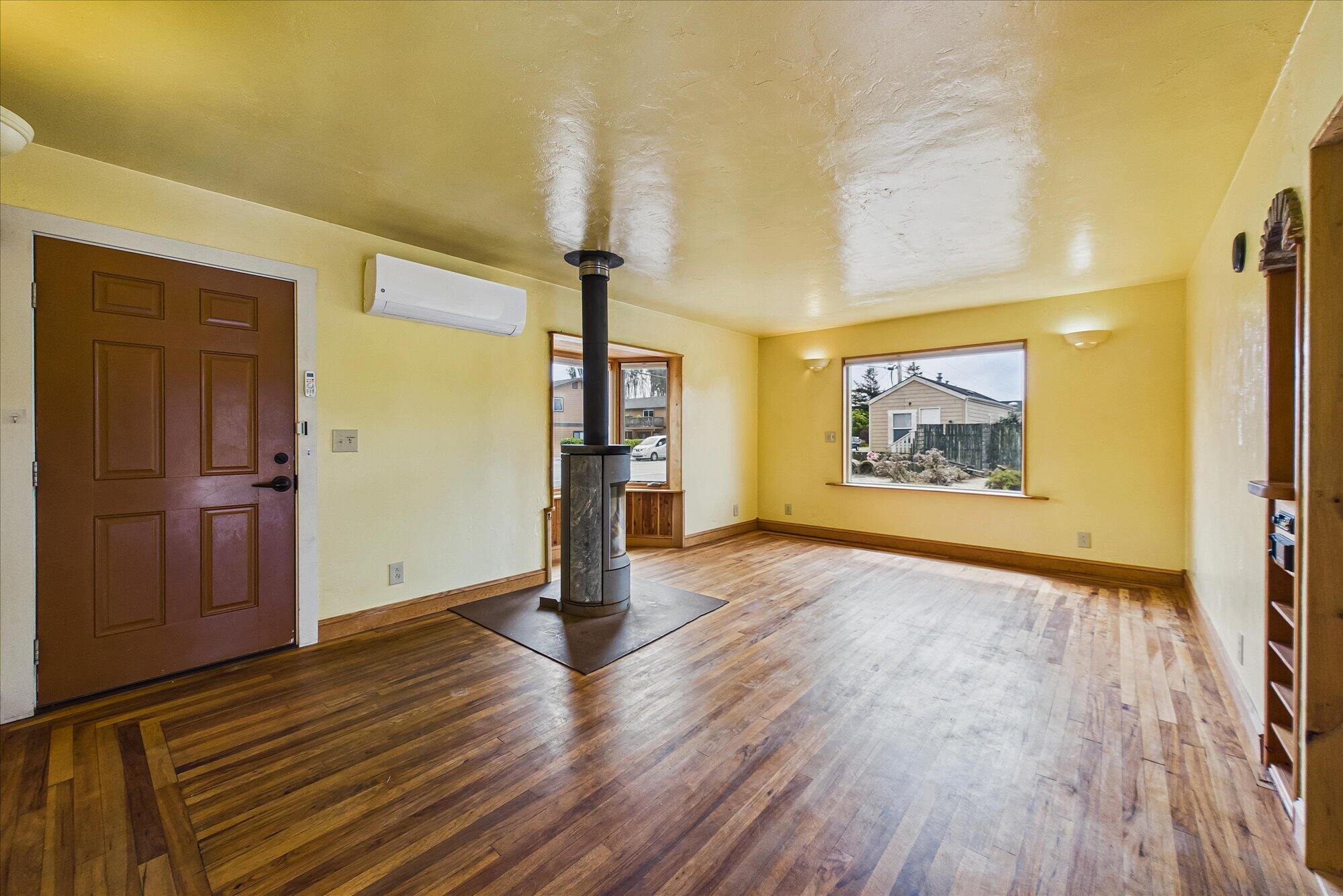 141 South G Street Arcata, CA 95521 - Photo 9 of 48 Gallery Image 9