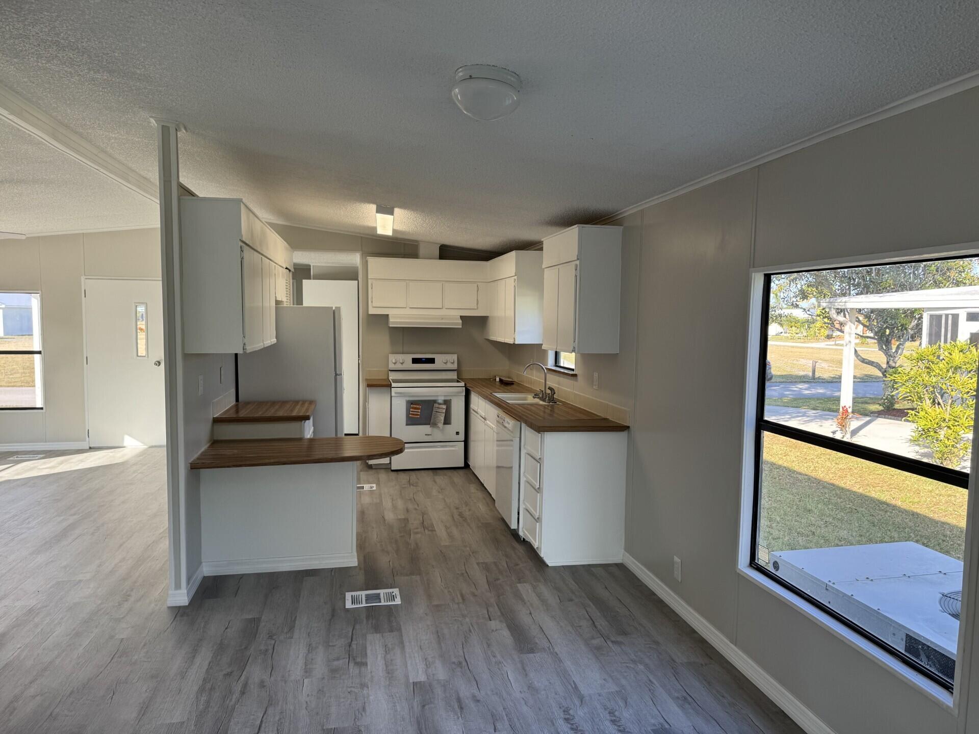 7 San Felipe Fort Pierce, FL 34951 - Photo 9 of 18 AAA